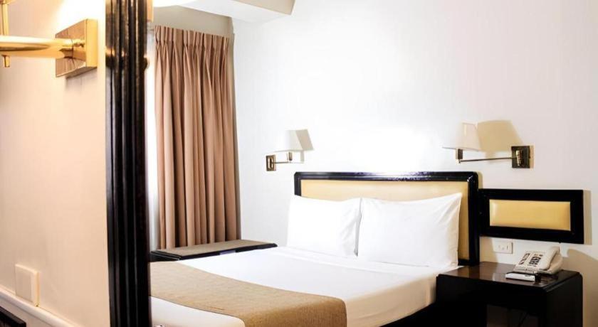 Palm 3* Manila