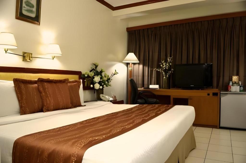 Palm Hotel 3*